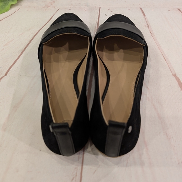 SALE NIB UGG JONETTE flats. New in box. 8 - Picture 4 of 10